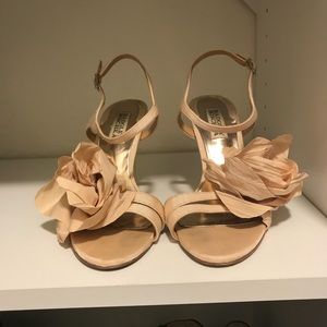 Badgley Mischka Cream Wedges with Flower